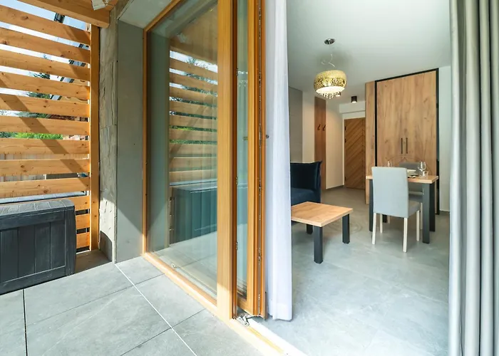 Tatra Square Apartments